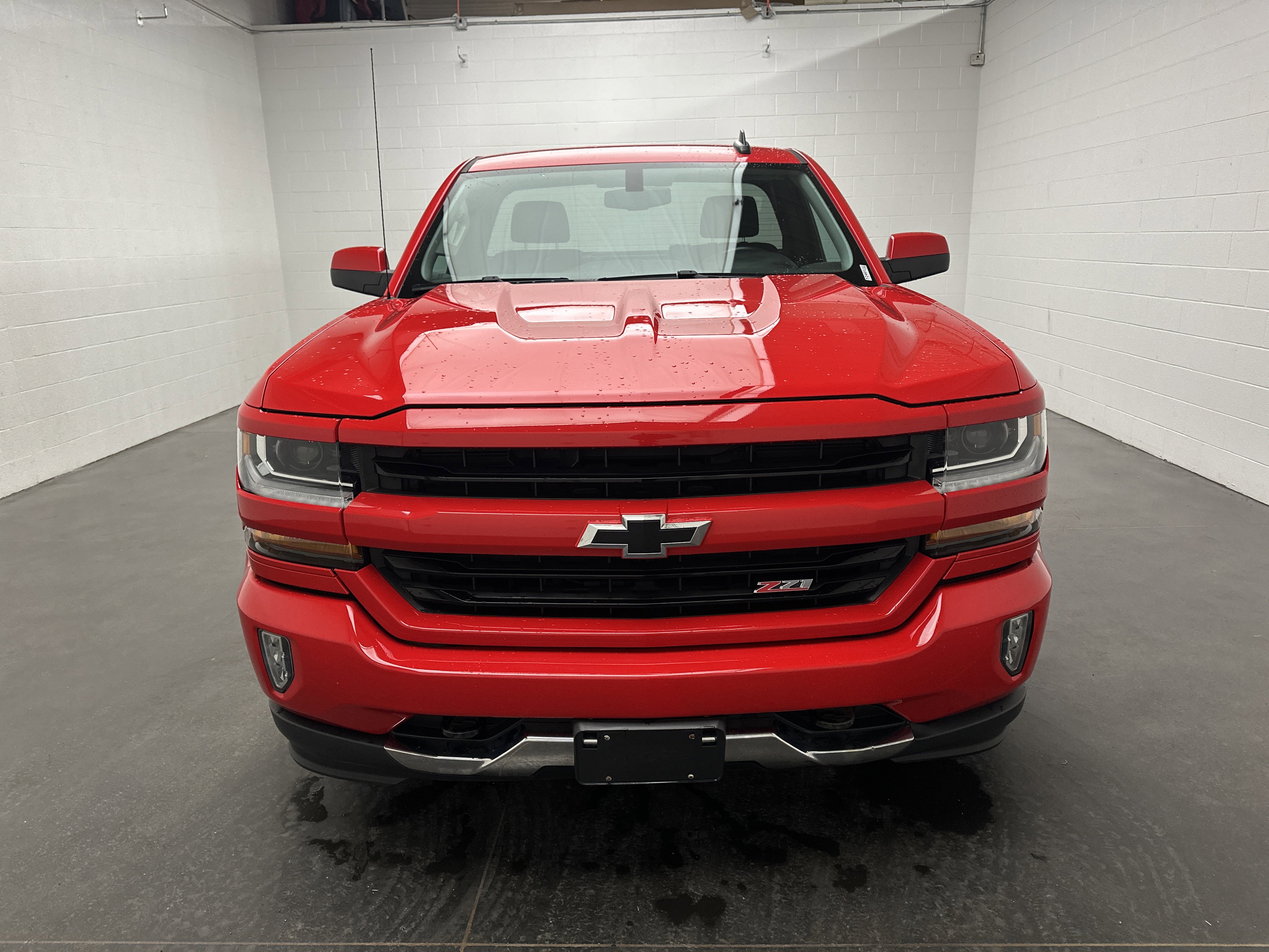 Used 2018 Chevrolet Silverado 1500 LT image 3