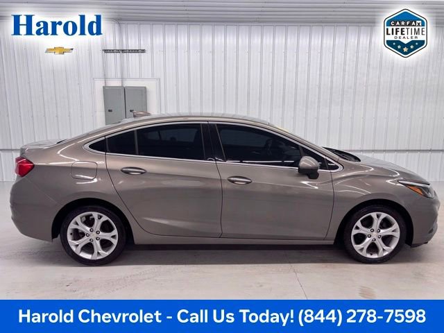 Used 2018 Chevrolet Cruze Premier FWD image 6