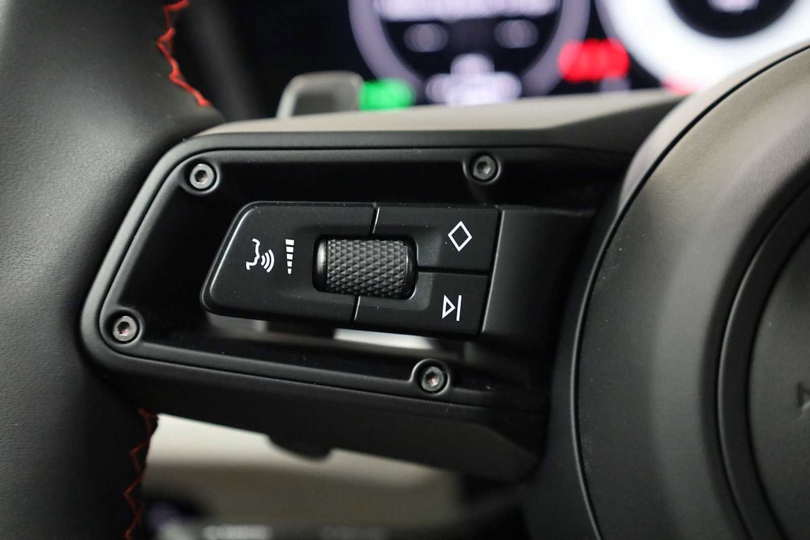 New 2025 Porsche Cayenne GTS image 27