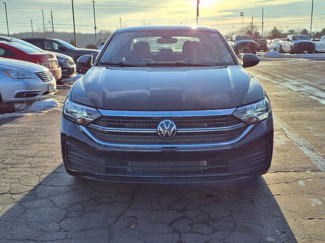 Used 2024 Volkswagen Jetta S image 32