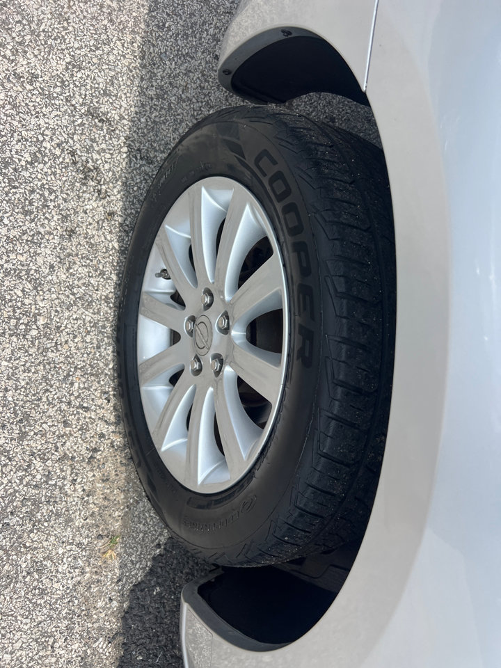 Used 2011 Chrysler 200 Touring image 5