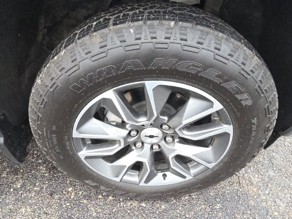 Used 2024 Chevrolet Silverado 1500 RST w/ Convenience Package II image 11