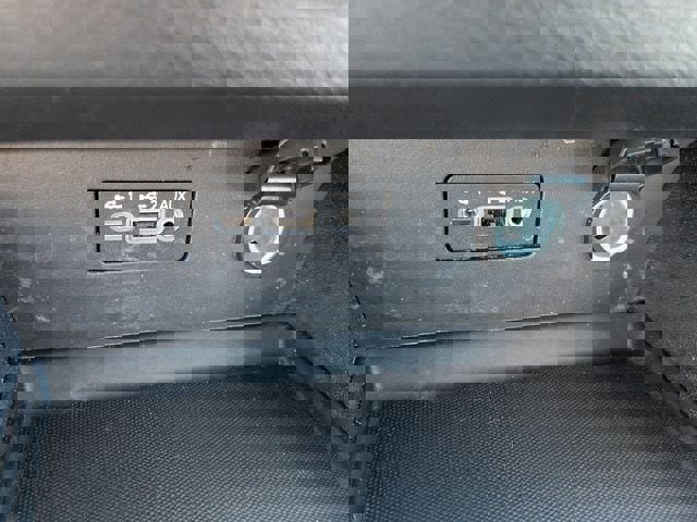 Used 2025 Nissan Altima 2.5 SV image 24