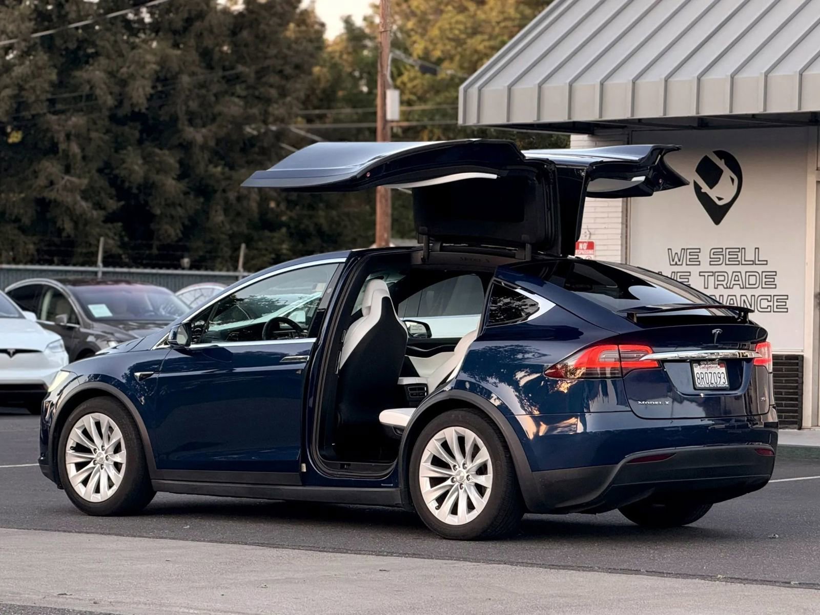 Used 2017 Tesla Model X 75D image 7