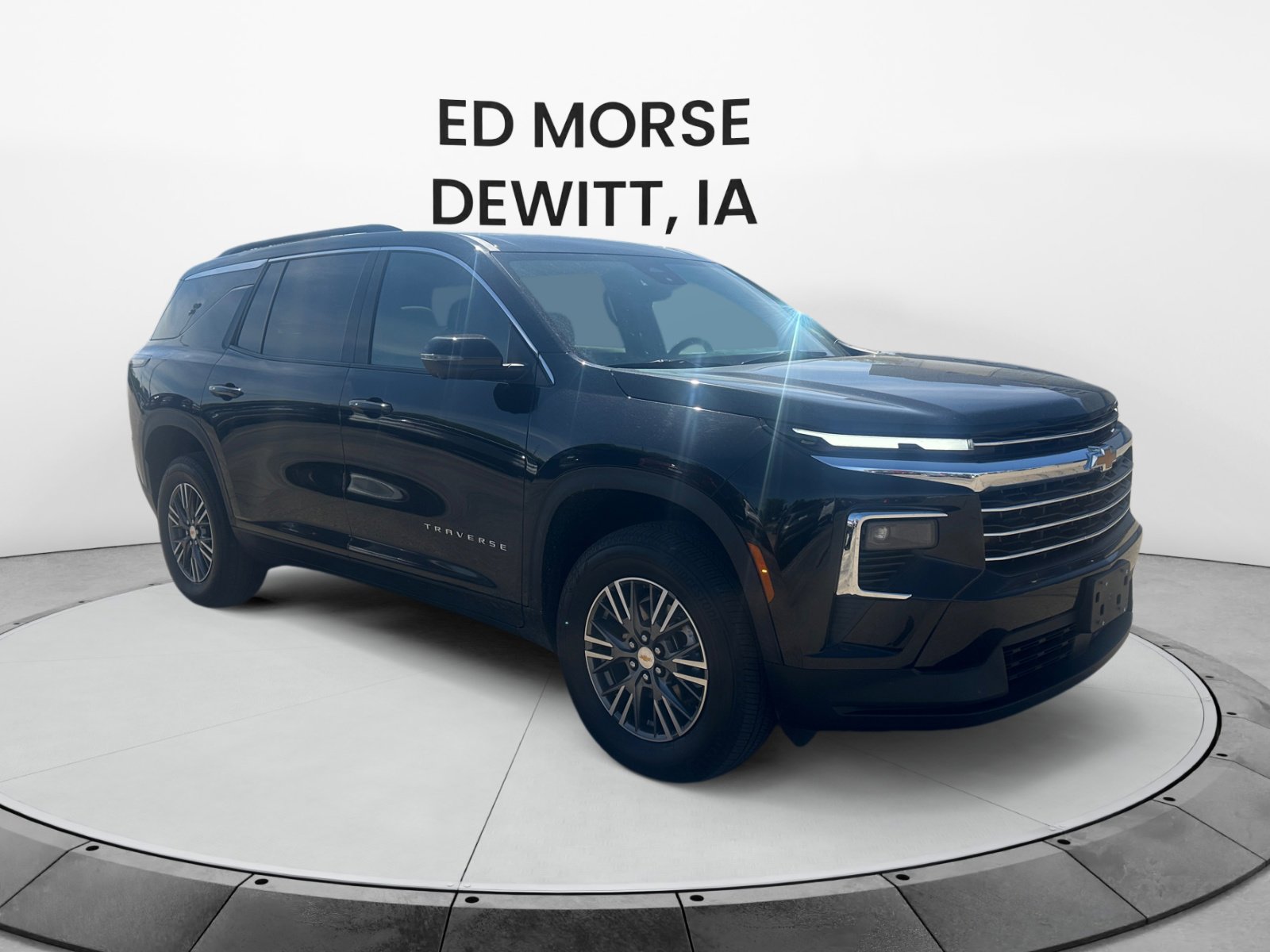 Used 2024 Chevrolet Traverse LT FWD image 7