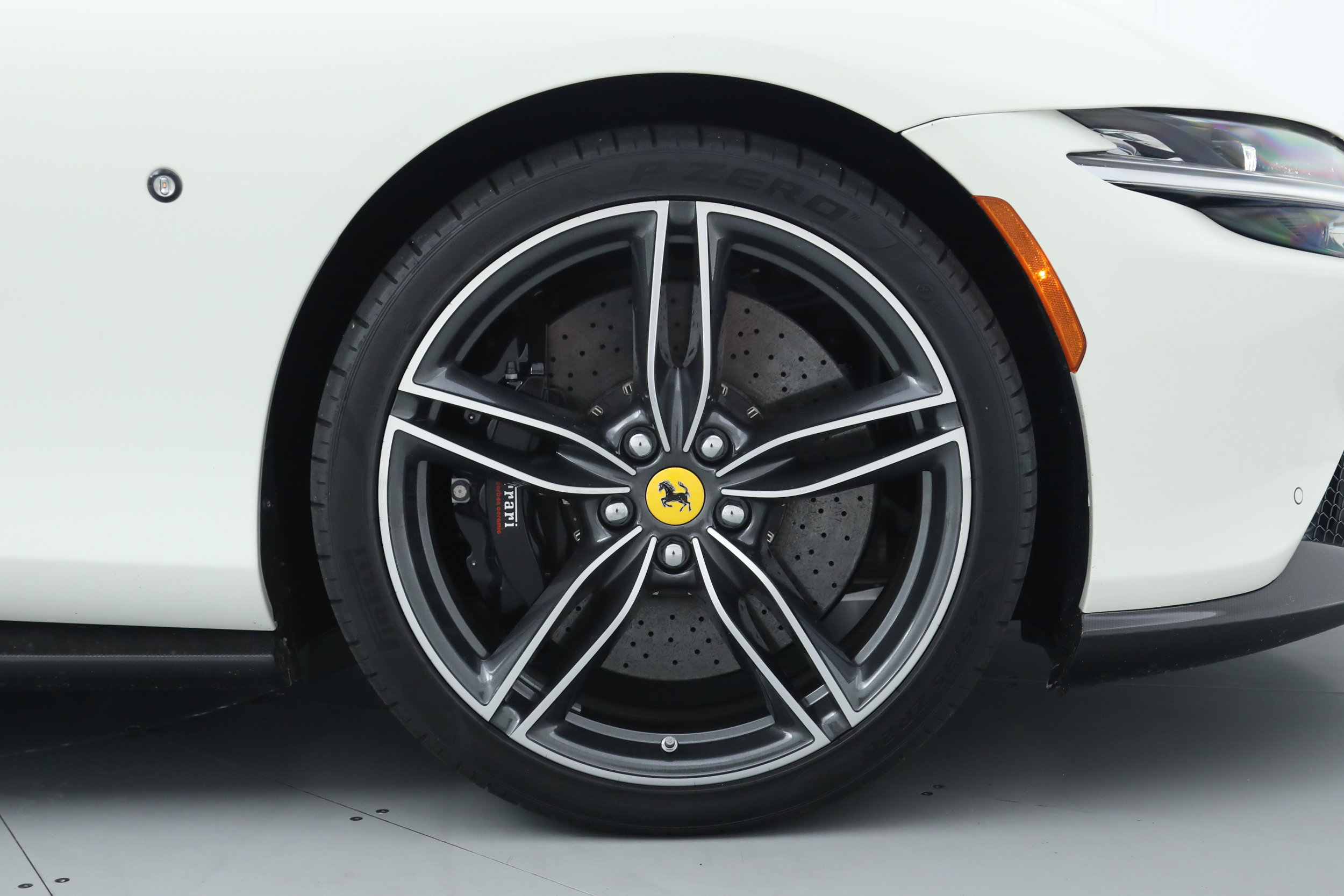 Certified 2024 Ferrari Roma Spider RWD image 41