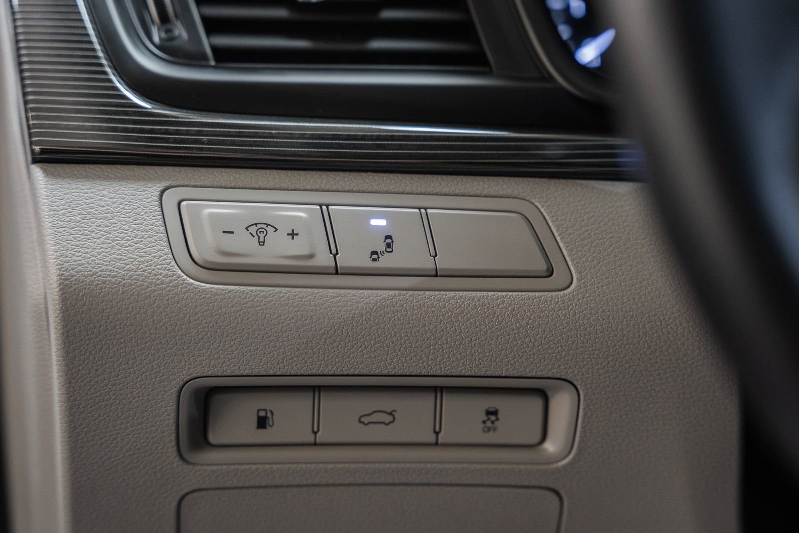 Used 2018 Hyundai Sonata Limited image 43