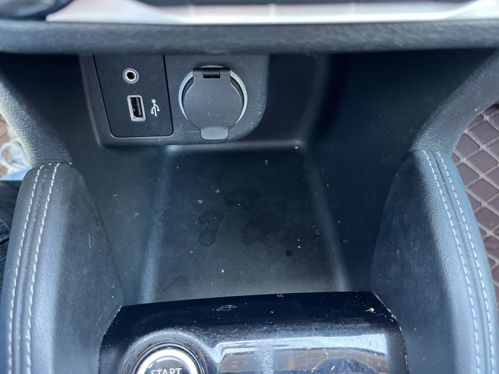 Used 2019 Nissan Kicks SR w/ SR Premium Package image 18