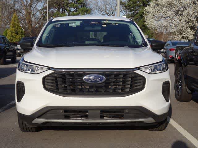 Used 2024 Ford Escape Active FWD image 2