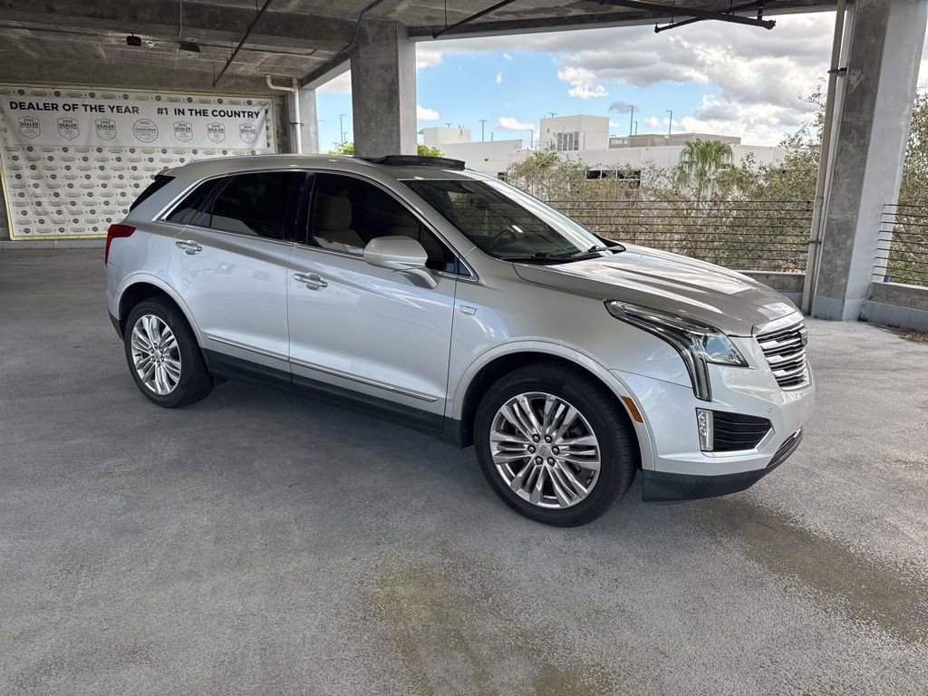 Used 2018 Cadillac XT5 Premium Luxury image 2