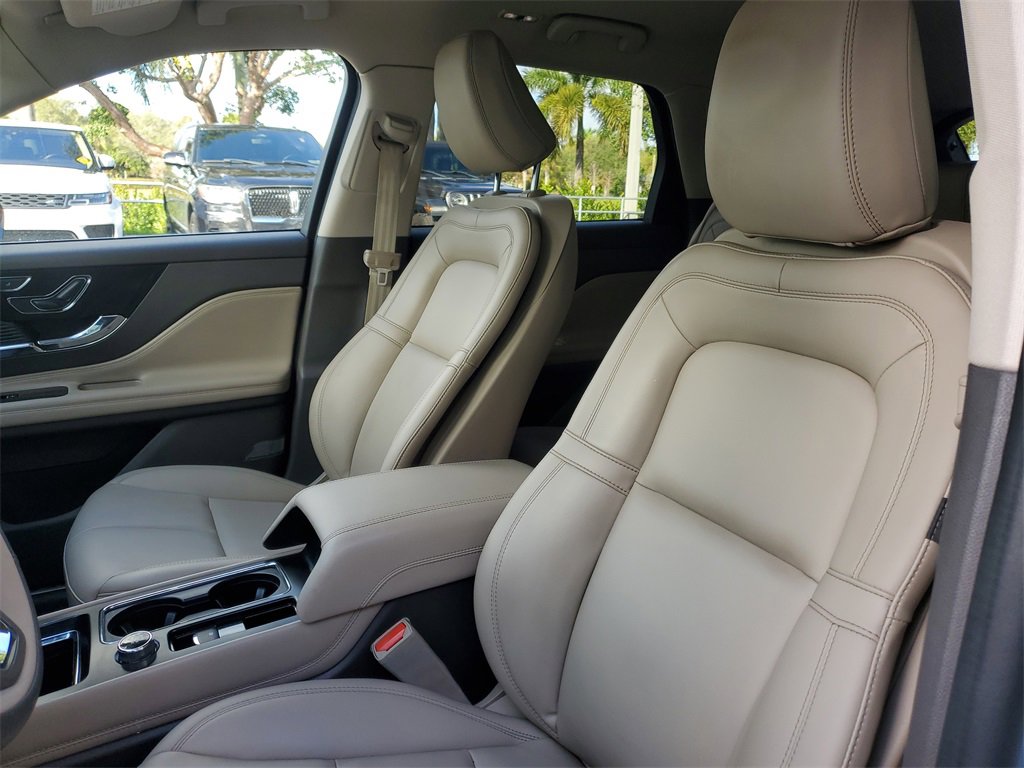 Used 2022 Lincoln Corsair FWD image 22