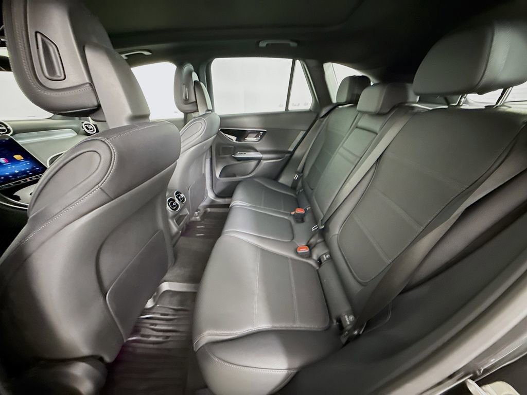 Used 2026 Mercedes-Benz GLC 300 4MATIC image 20