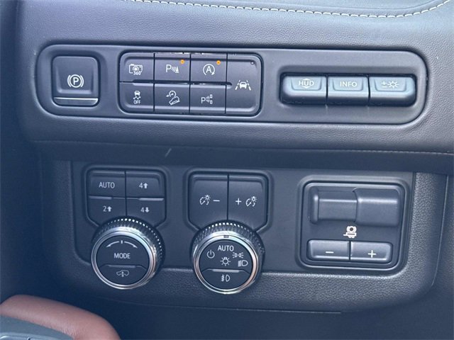 Used 2024 GMC Yukon Denali Ultimate image 24
