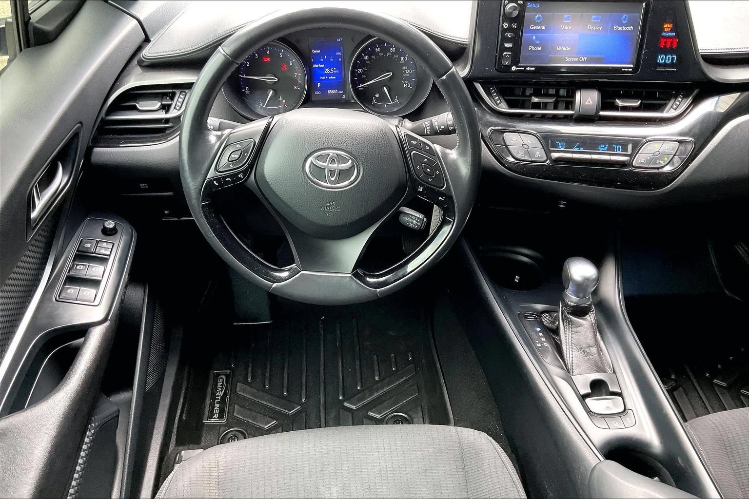 Used 2018 Toyota C-HR XLE FWD image 8