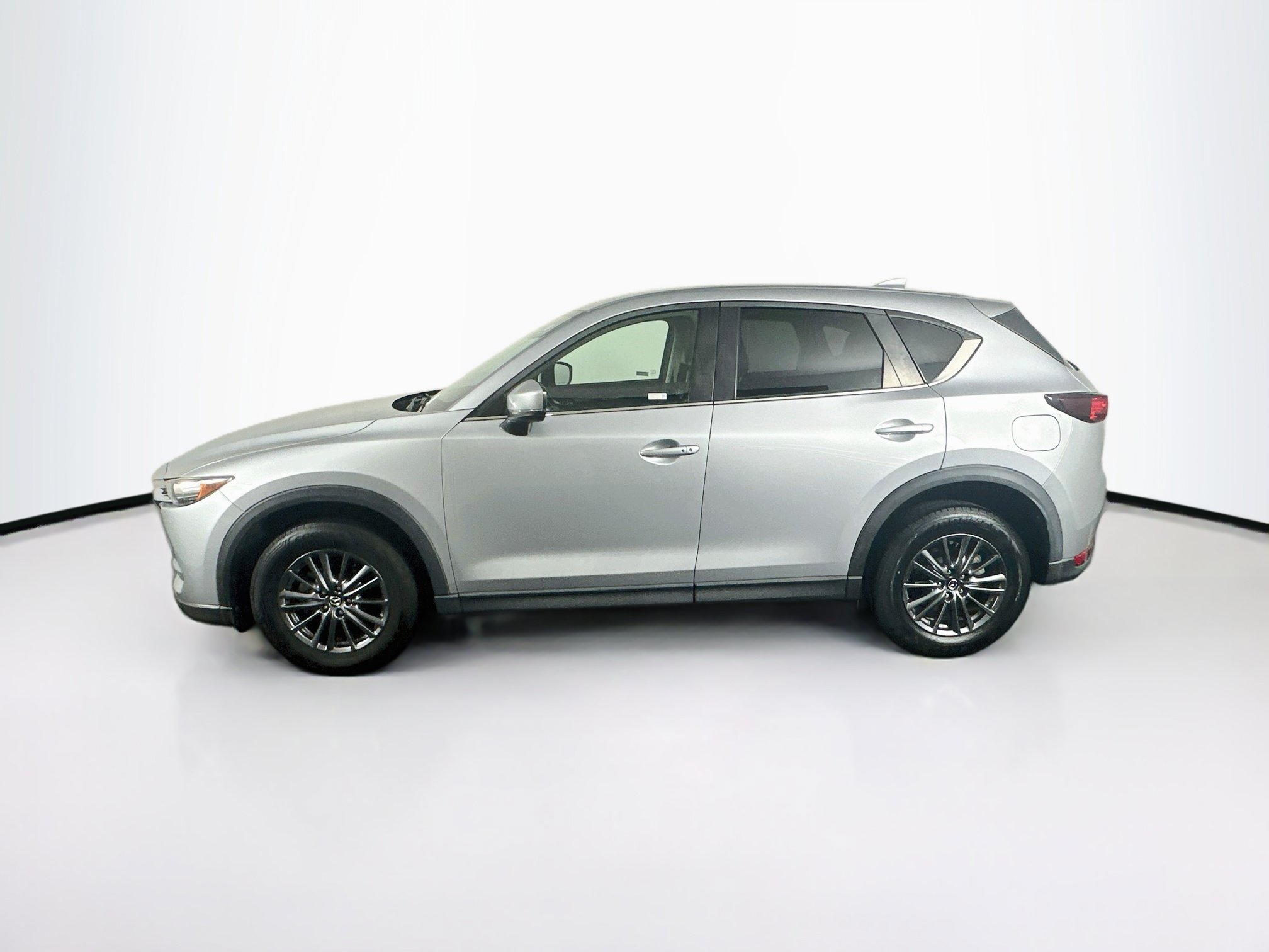 Used 2021 MAZDA CX-5 Touring FWD image 4