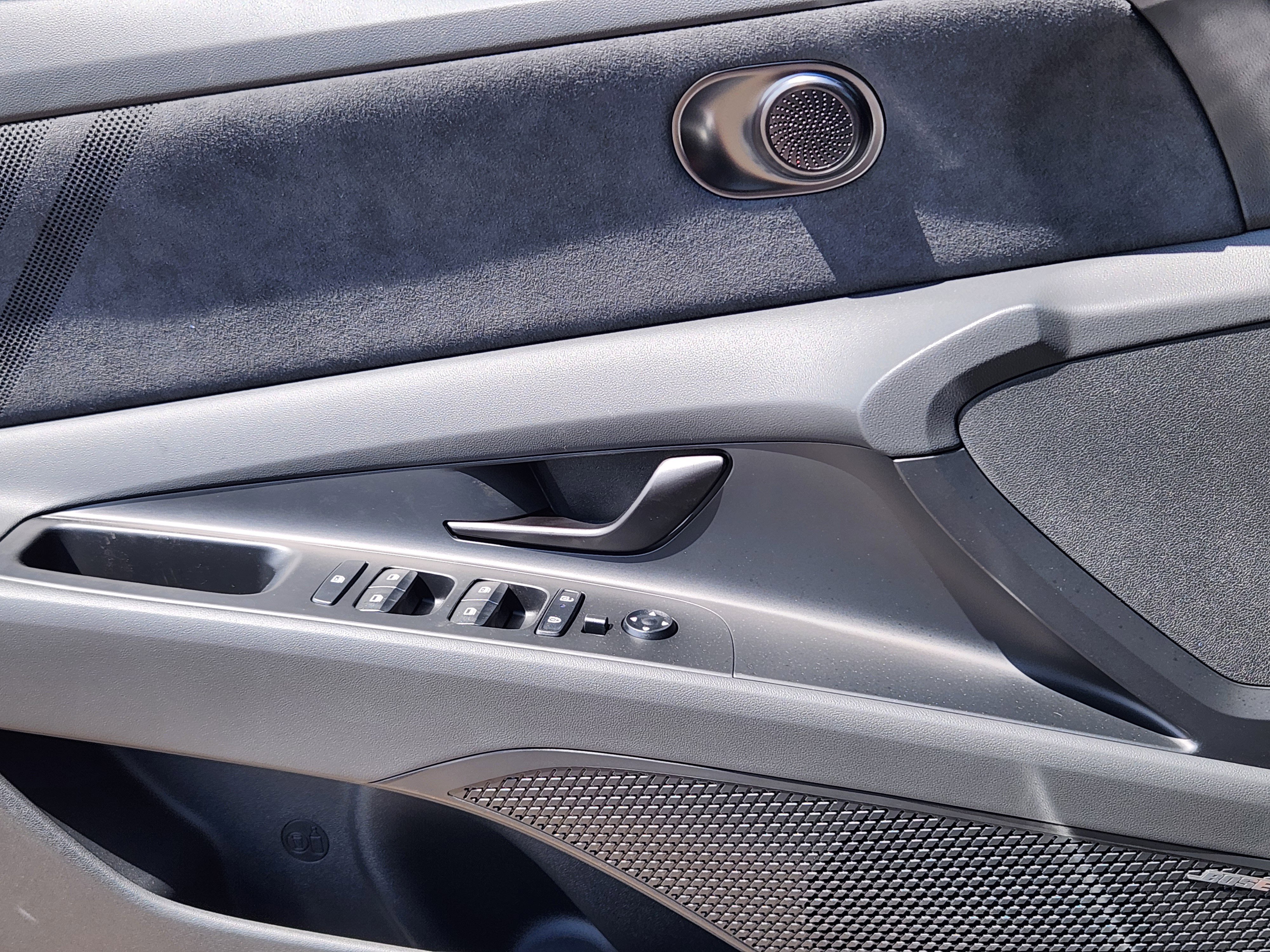 New 2025 Hyundai Elantra N w/ Cargo Package image 7