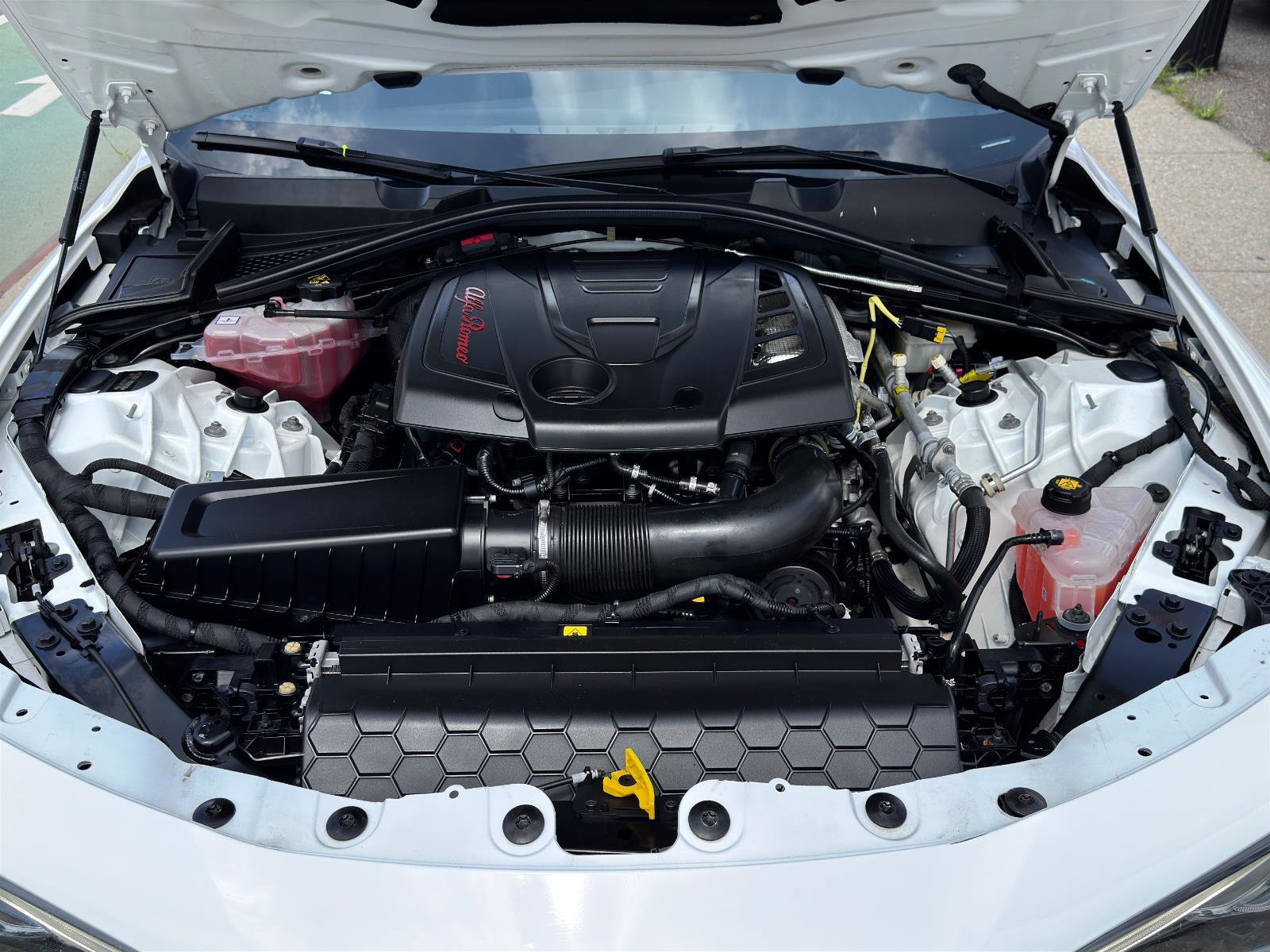 Used 2023 Alfa Romeo Giulia Veloce image 28