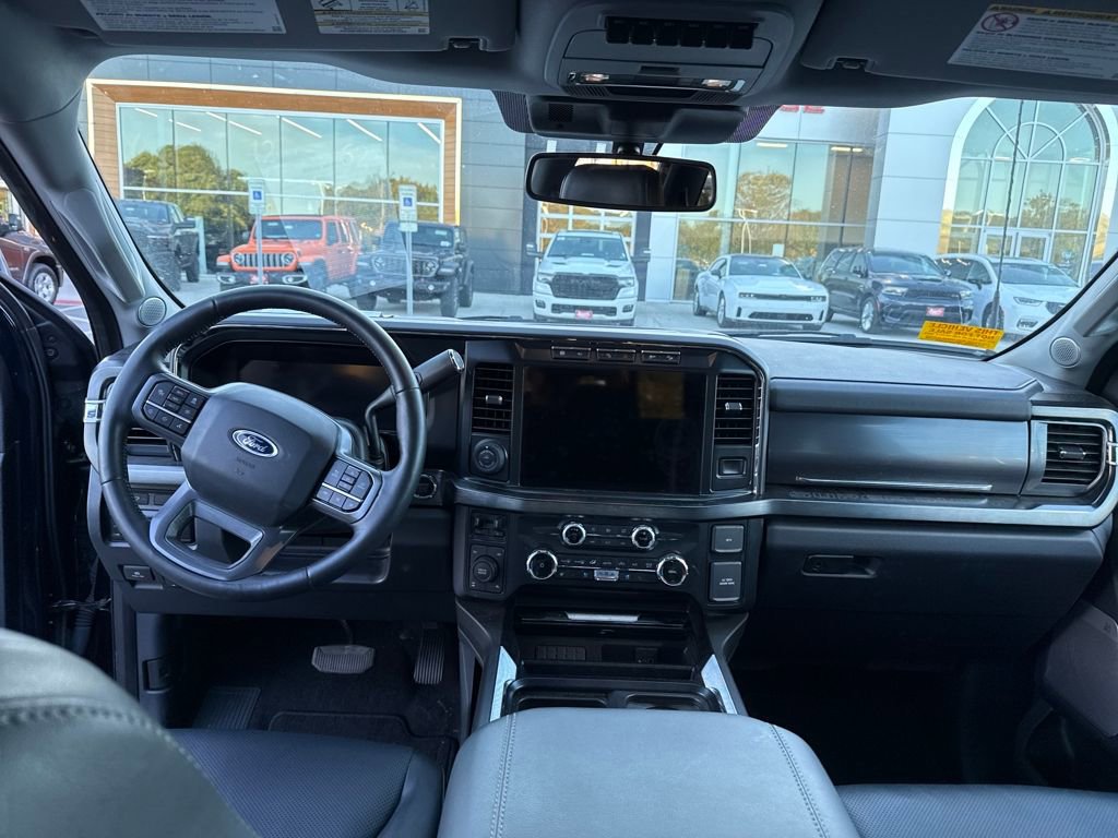 Used 2023 Ford F350 Lariat w/ Lariat Ultimate Package image 19