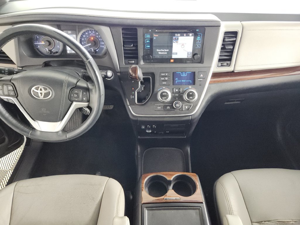 Used 2015 Toyota Sienna Limited Premium AWD/4WD image 16