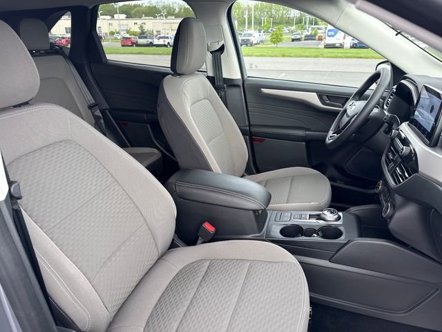 Used 2022 Ford Escape SE w/ Cold Weather Package AWD/4WD image 13