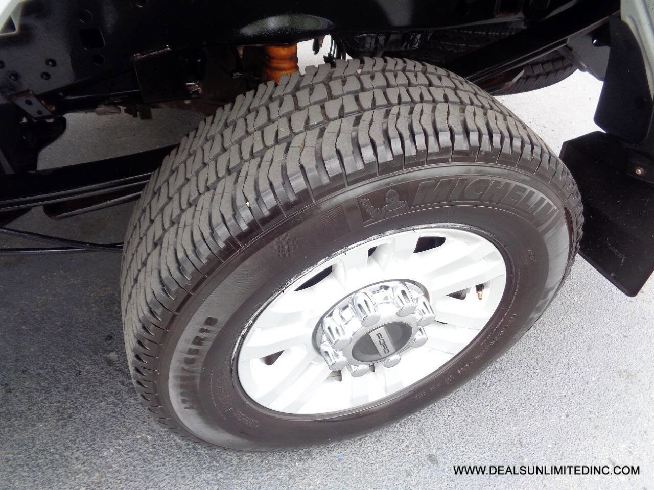 Used 2019 Ford F250 XLT w/ XLT Value Package image 7