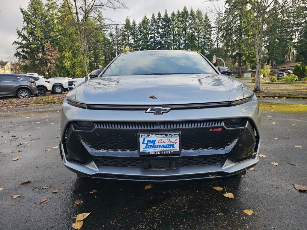 New 2026 Chevrolet Equinox EV RS AWD/4WD image 2