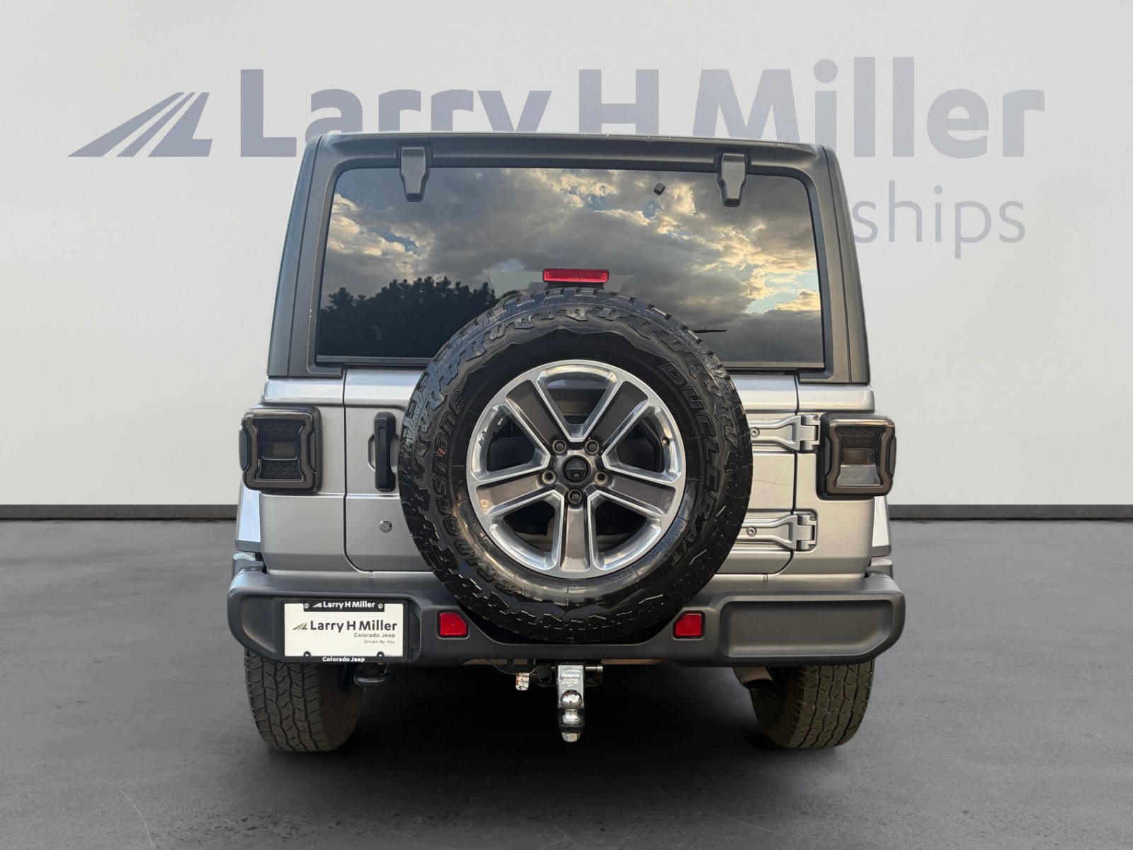 Used 2020 Jeep Wrangler Unlimited Sahara AWD/4WD image 4