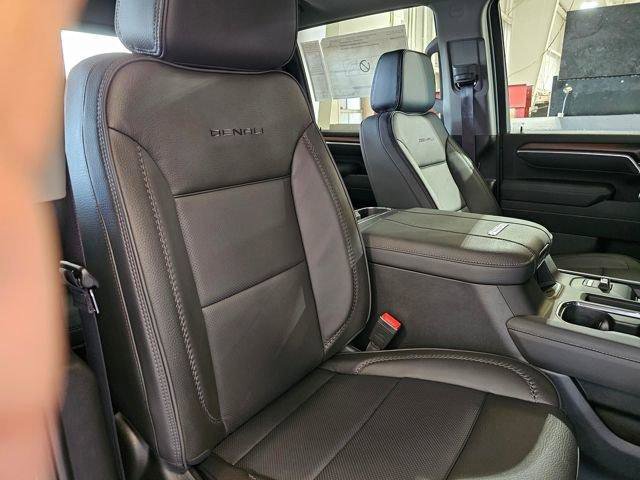 New 2026 GMC Sierra 2500 Denali w/ Denali Reserve Package image 26