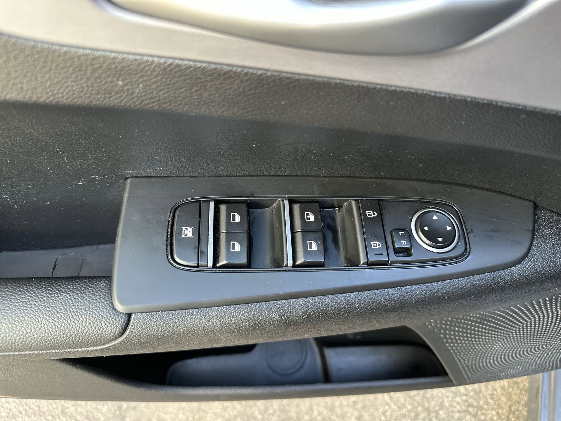 Used 2024 Kia Forte LXS image 15