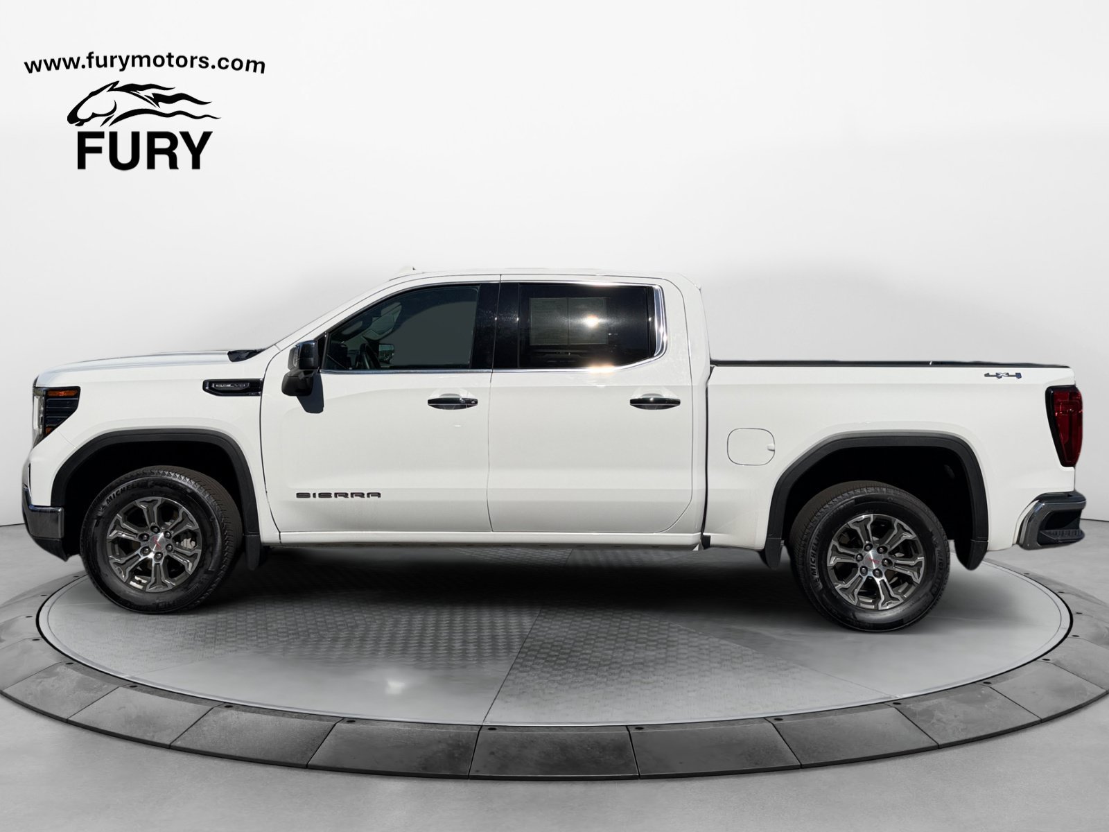 Used 2025 GMC Sierra 1500 SLT AWD/4WD image 7