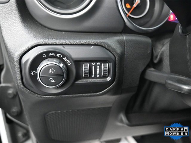 Used 2021 Jeep Gladiator Willys image 10