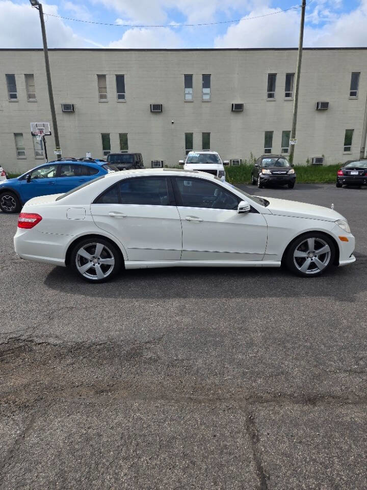 Used 2010 Mercedes-Benz E 350 Sedan image 5