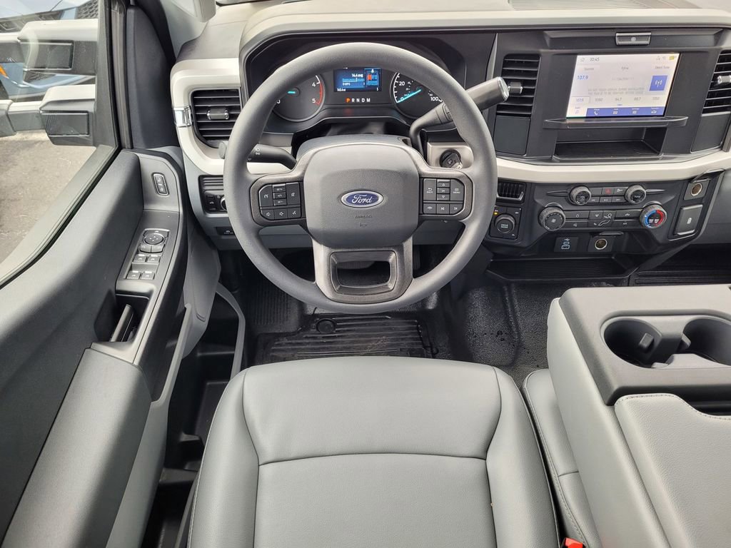 New 2026 Ford F250 XL w/ XL Chrome Package image 39