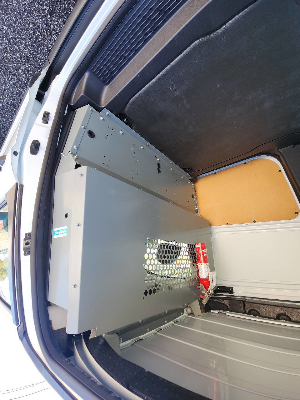 Used 2015 Ford Transit Connect XL image 31