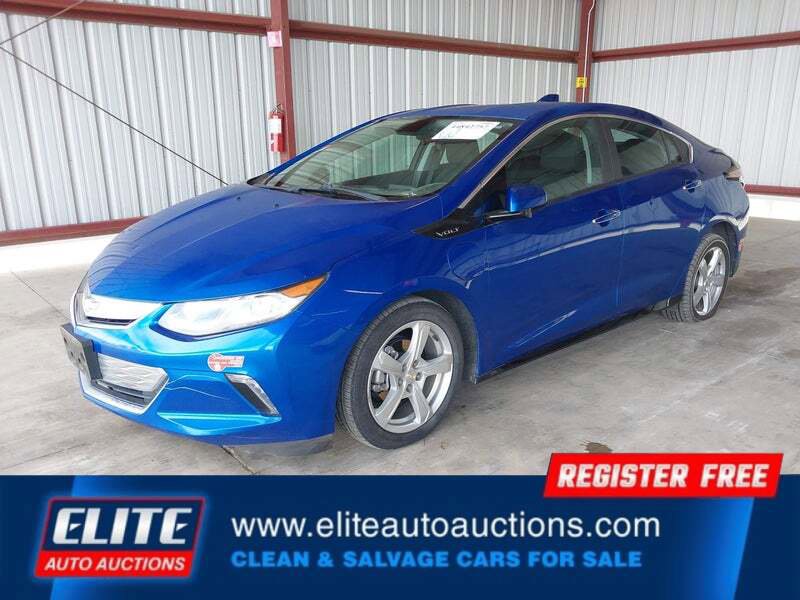Used 2017 Chevrolet Volt LT w/ Comfort Package FWD image 4