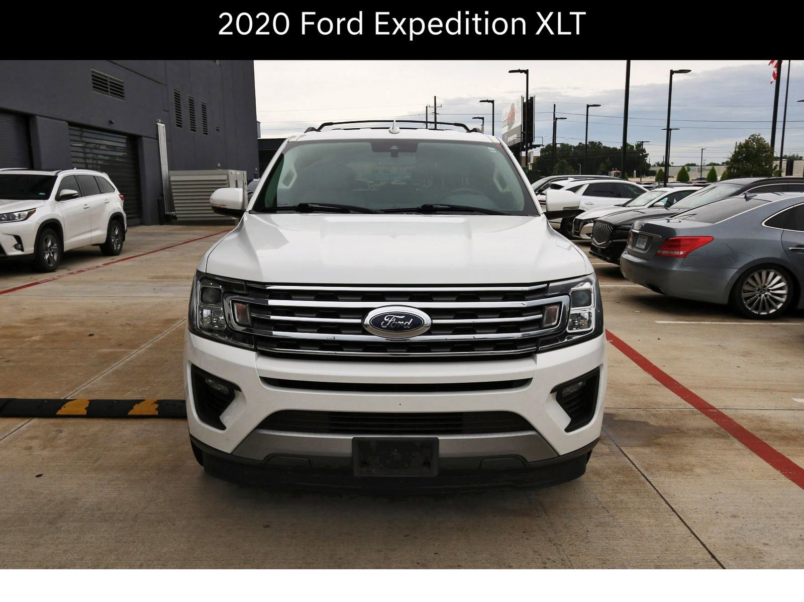 Used 2020 Ford Expedition XLT w/ Equipment Group 202A RWD image 2