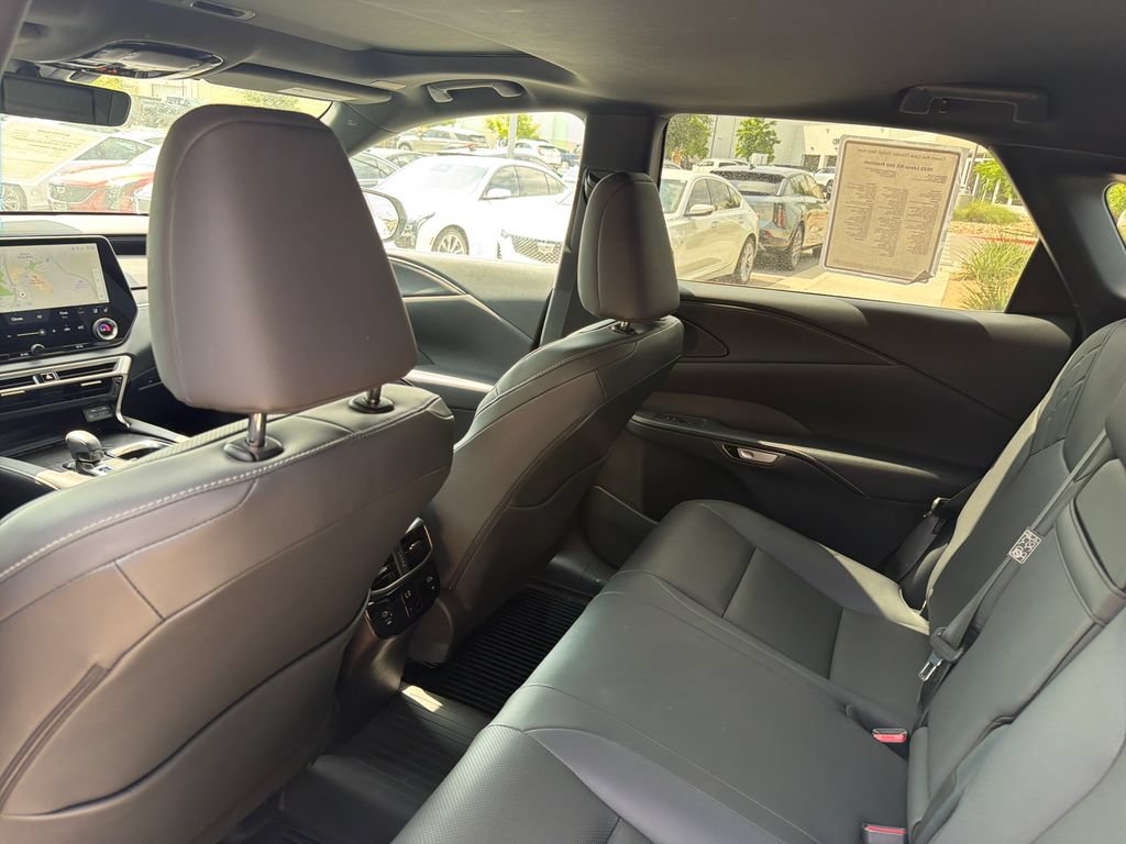 Used 2025 Lexus RX 350 Premium w/ Convenience Package FWD image 39