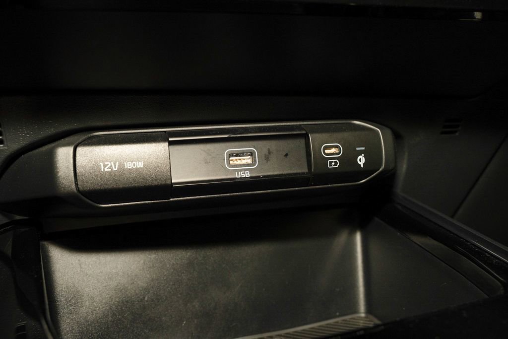 Used 2024 Kia Niro EX FWD image 14