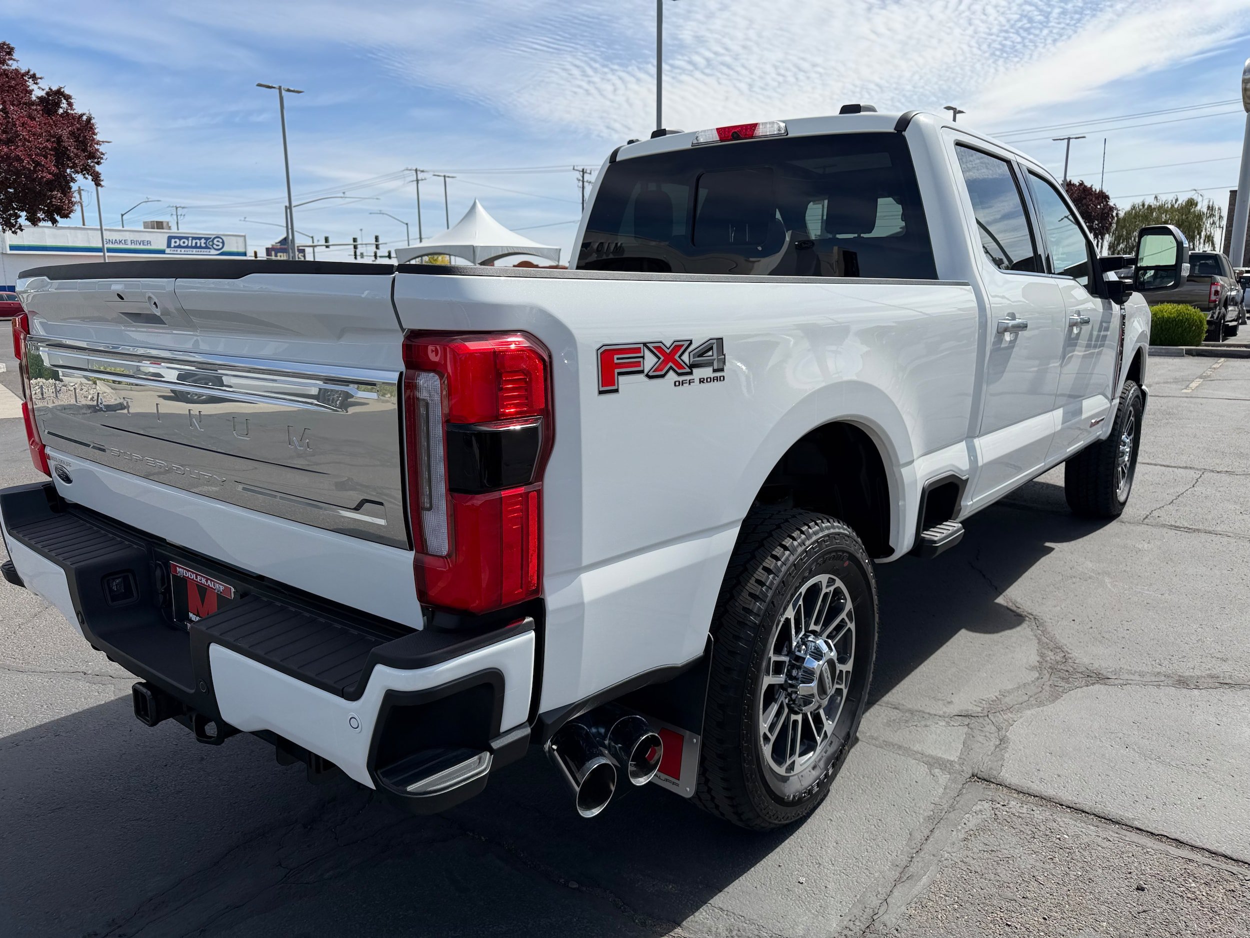 New 2026 Ford F350 Platinum w/ Platinum Plus Package AWD/4WD image 3