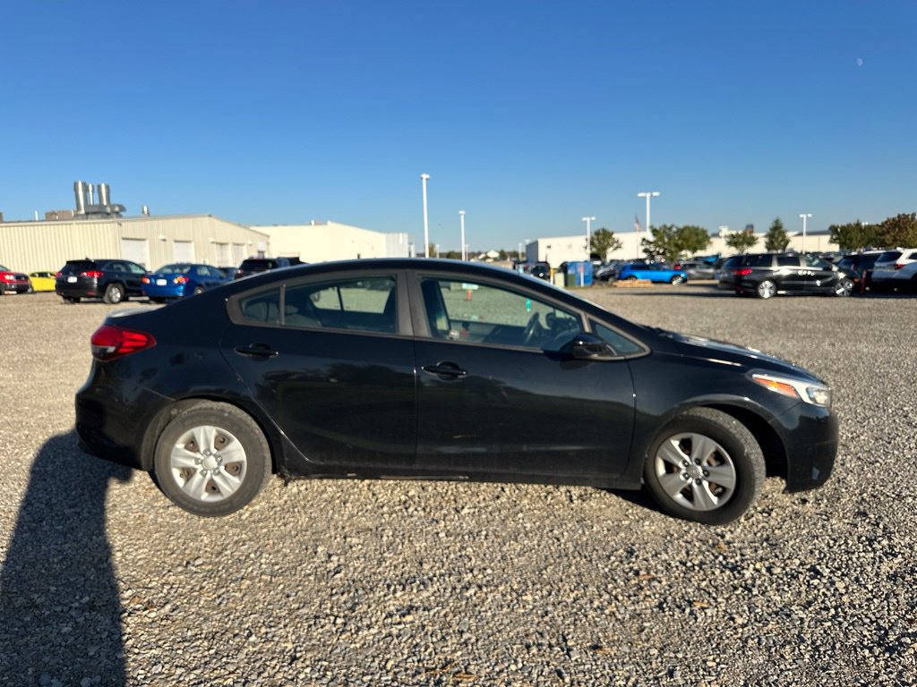Used 2017 Kia Forte LX FWD image 11
