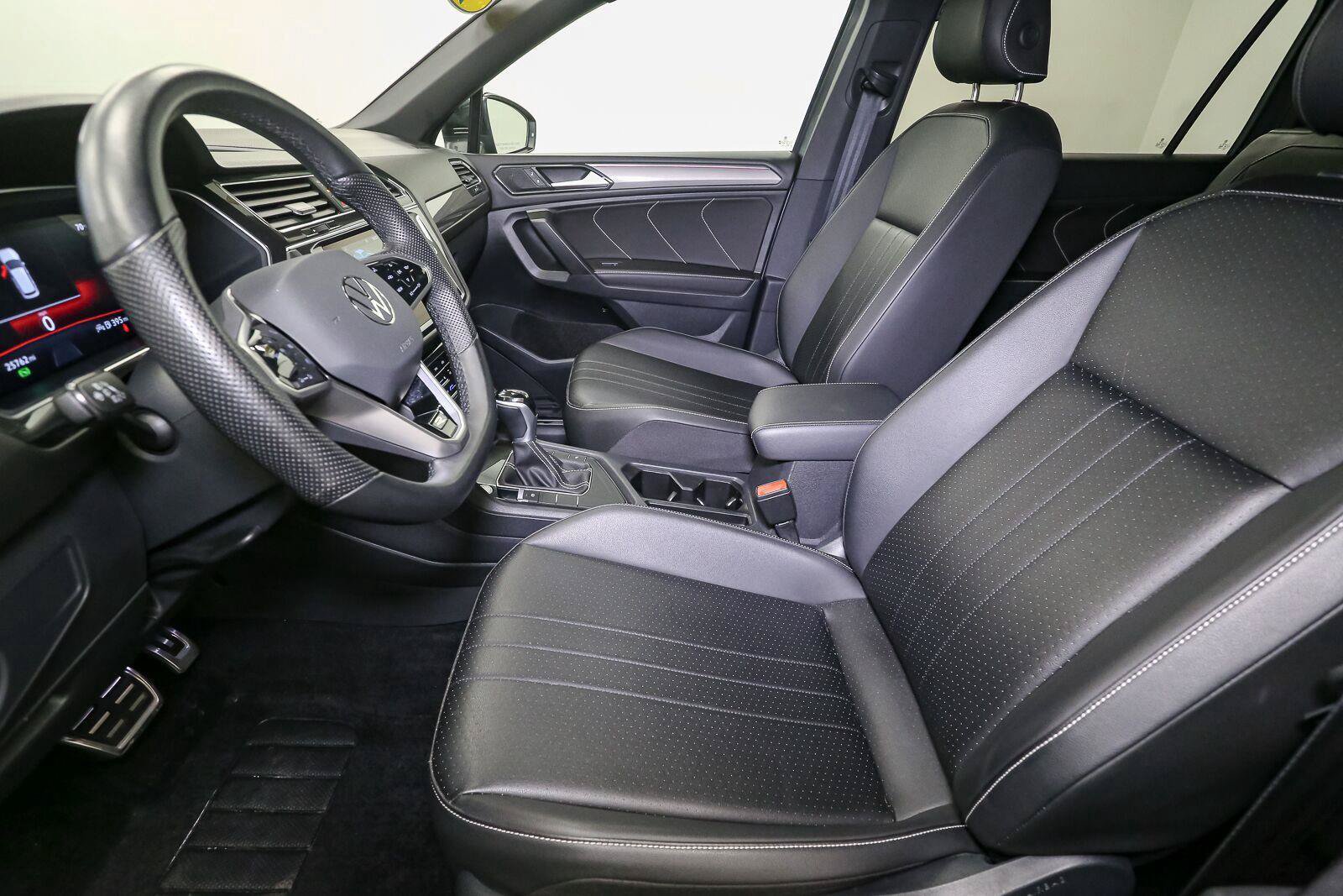 Certified 2024 Volkswagen Tiguan SE R-Line FWD image 45