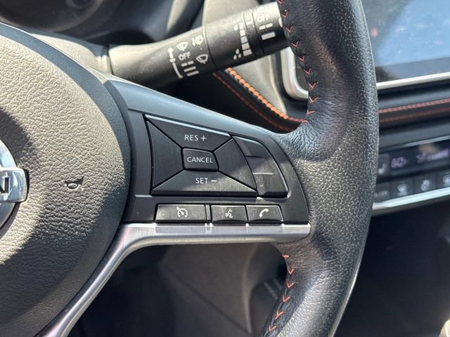 Used 2019 Nissan Kicks SR w/ SR Premium Package FWD image 29