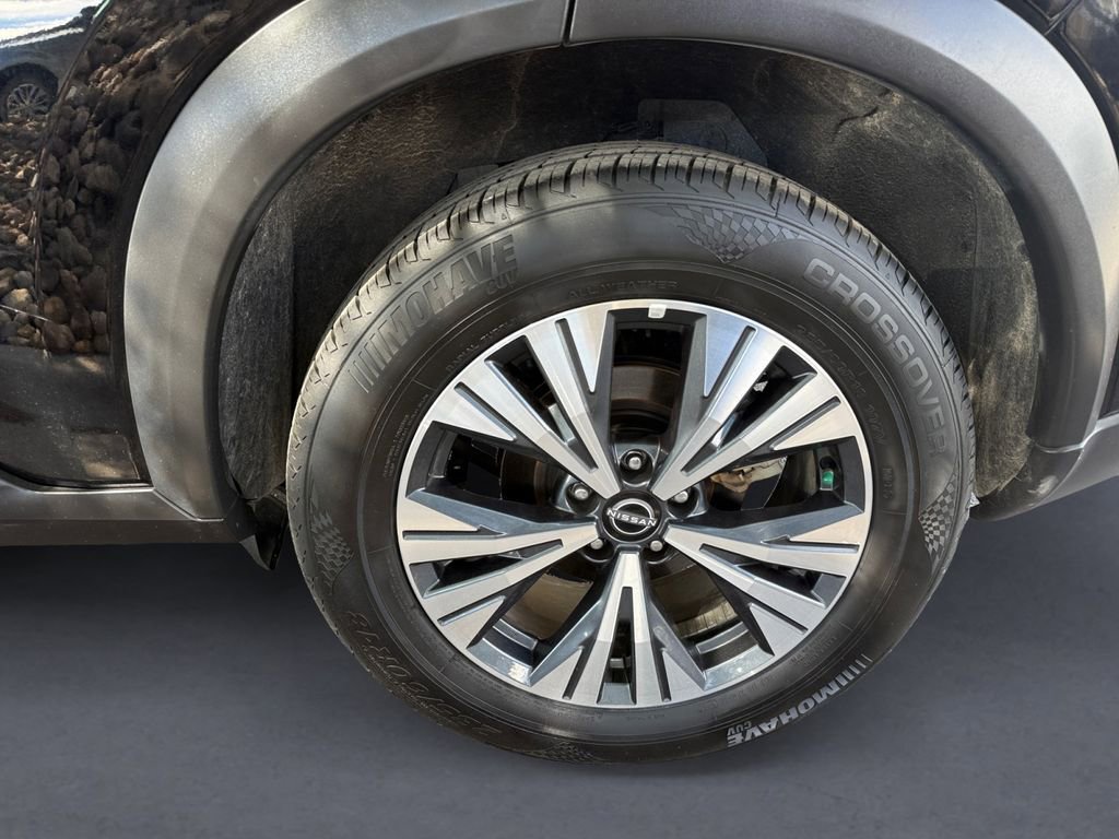 Used 2023 Nissan Rogue SV AWD/4WD image 14