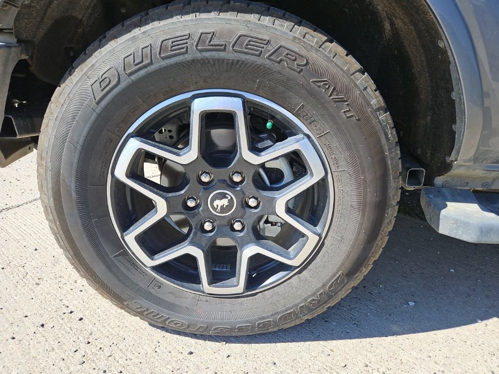 Used 2024 Ford Bronco Outer Banks AWD/4WD image 7
