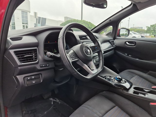 Used 2018 Nissan Leaf SV w/ SV Technology Package image 10