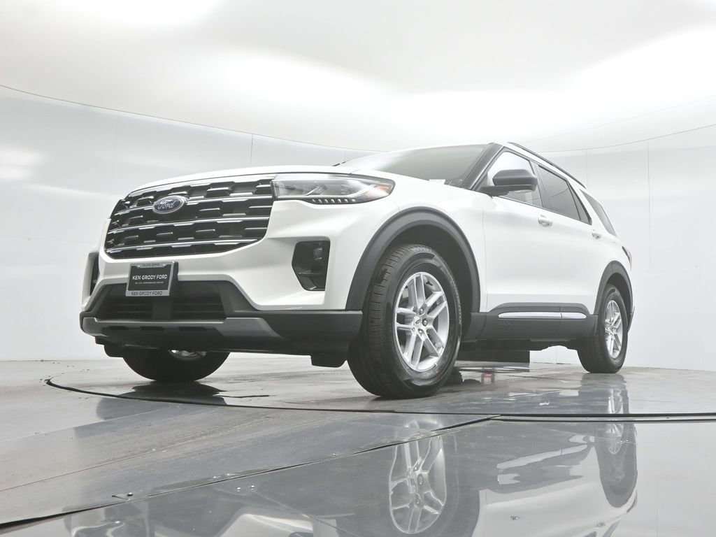 New 2025 Ford Explorer Active w/ Active Comfort Package image 44