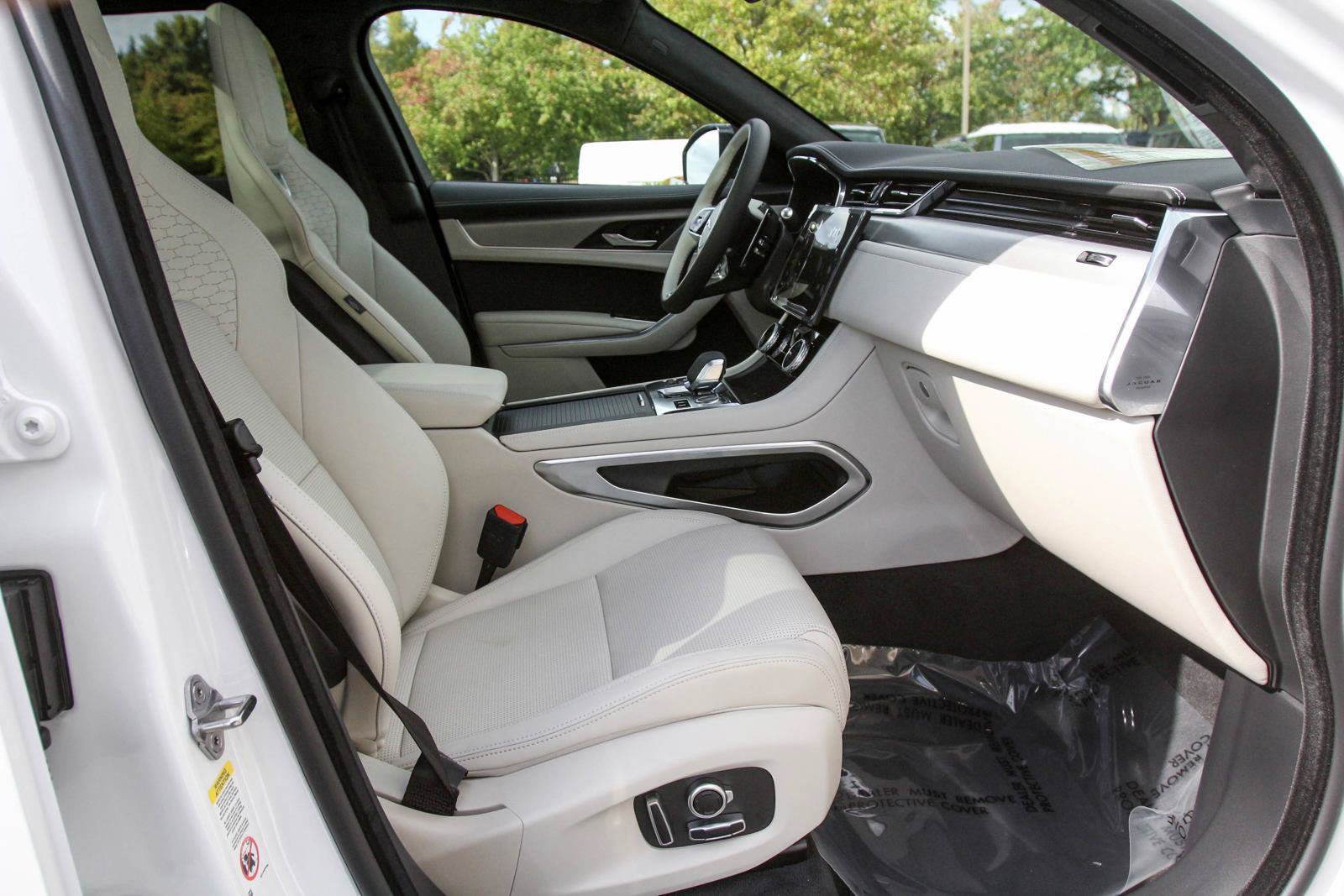 New 2025 Jaguar F-PACE R-Dynamic S AWD/4WD image 11