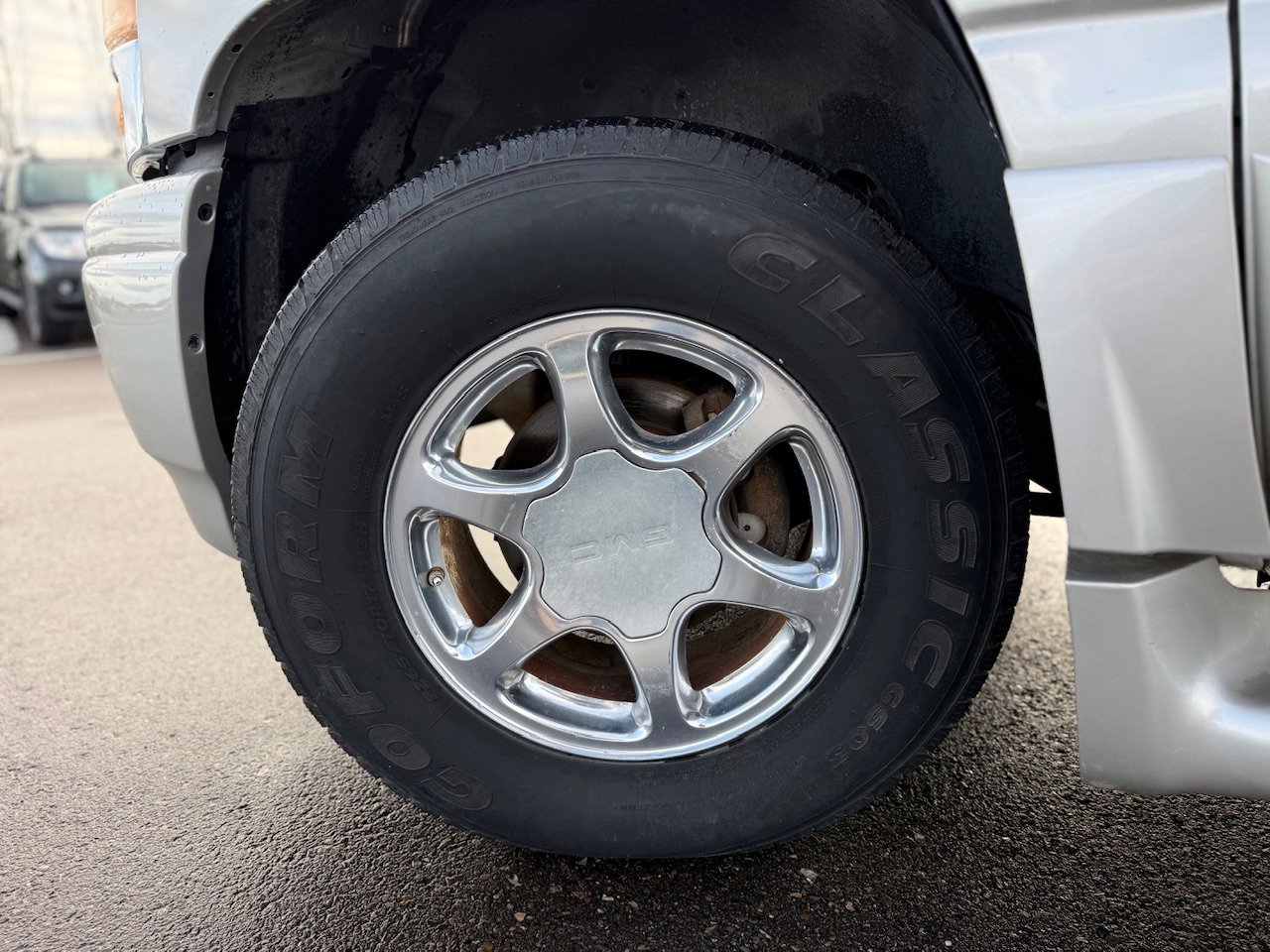 Used 2005 GMC Yukon XL Denali image 60