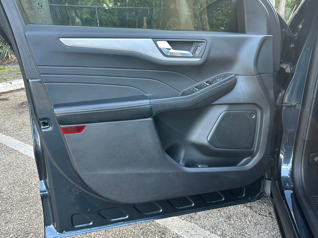 Used 2022 Ford Escape SEL FWD image 37