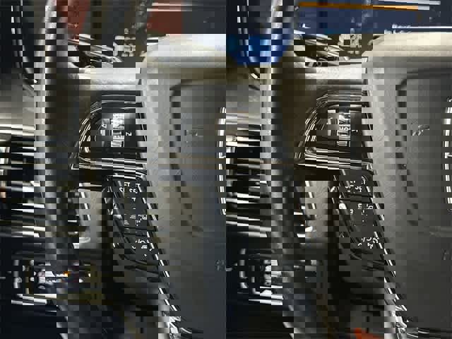 Used 2024 Lincoln Navigator Reserve image 17